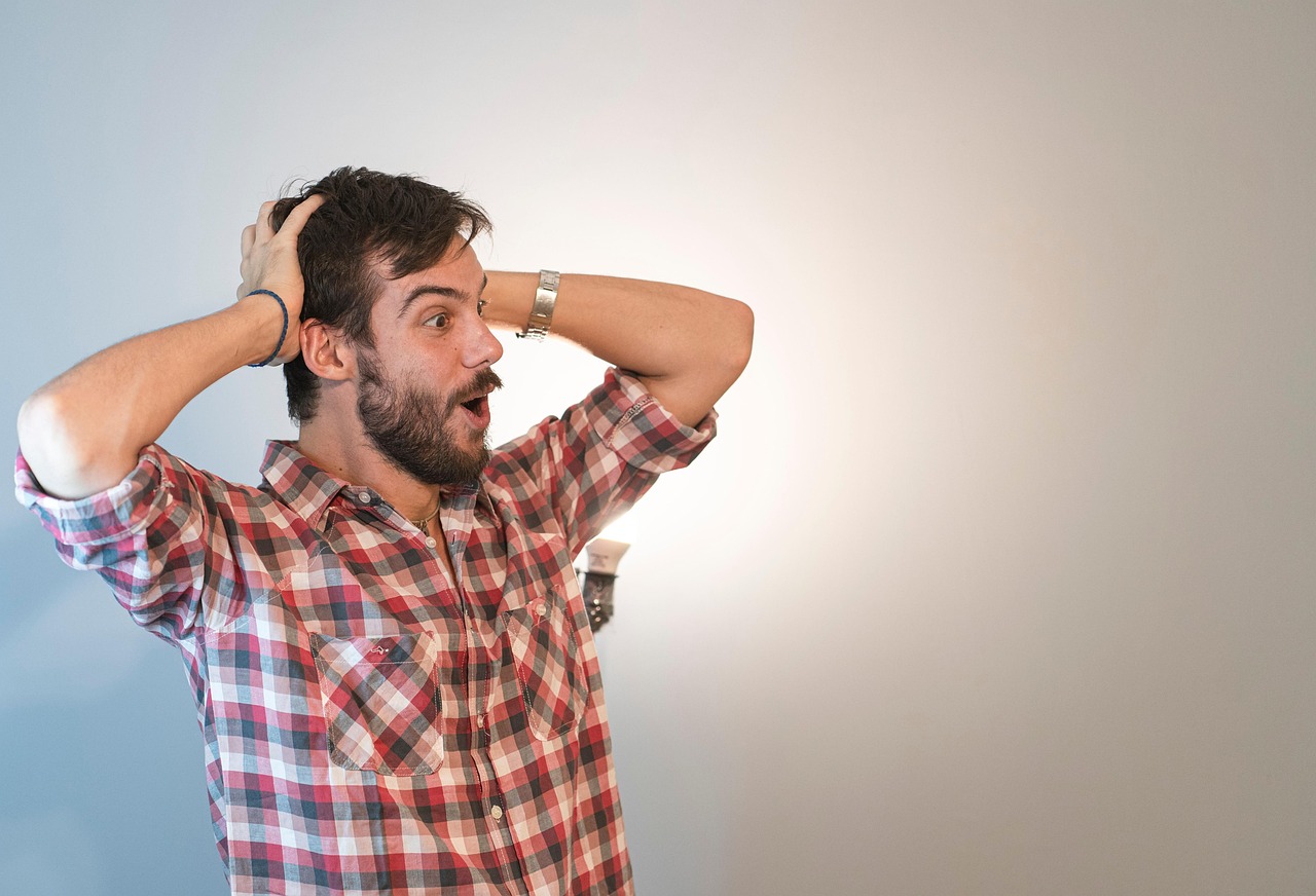 Create Scroll‑Stopping YouTube Thumbnails: Tips from Top Creators