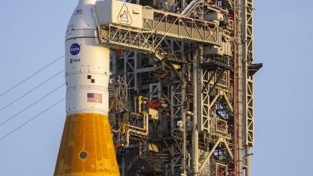 When Microsoft Outlook Crashed in Space: The Artemis II IT Saga That Broke the Internet