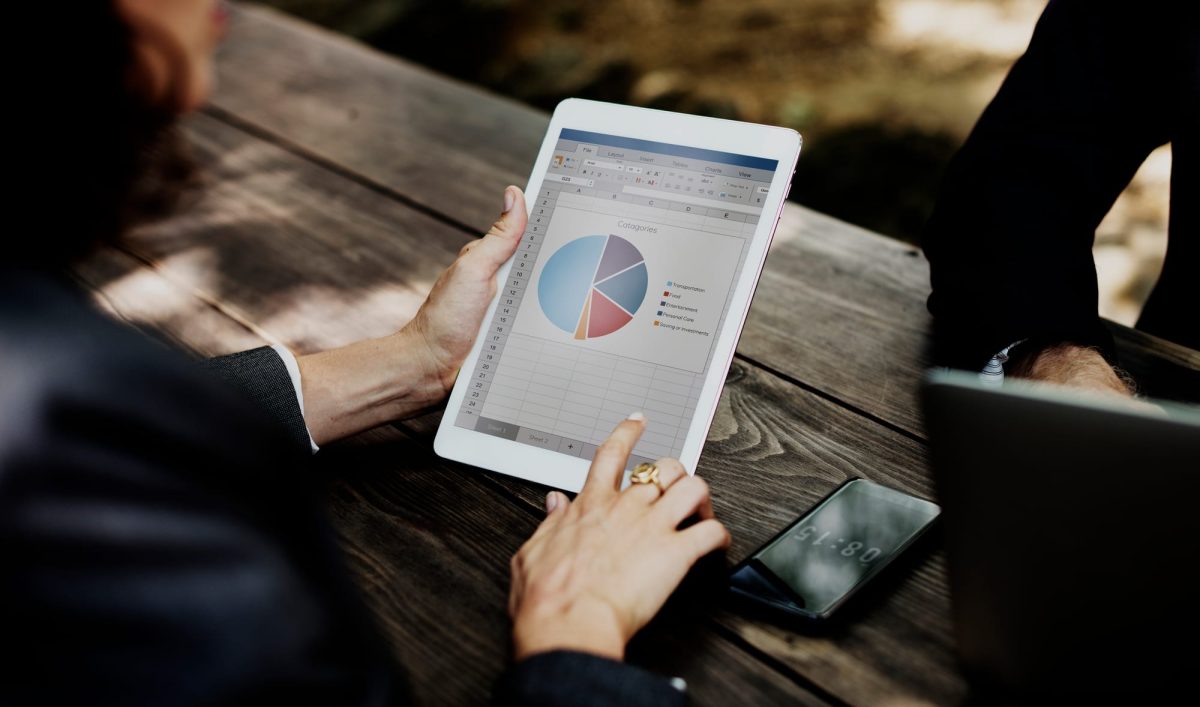 Stop Wasting Time on Social Media Reports That Say Nothing